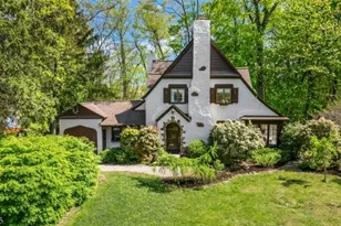 110 Kenilworth Rd, Mountain Lakes, NJ 07046 - Photo 1