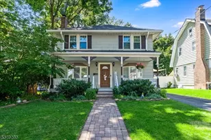 44 S Maple Ave, Springfield, NJ 07081 - Photo 1