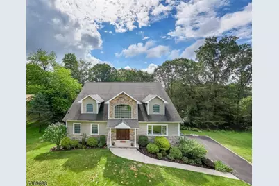 390 Forest Hill Way, Mountainside, NJ 07092 - Photo 1