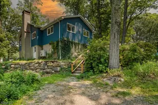 129 N Shore Rd, Byram Township, NJ 07821 - Photo 1