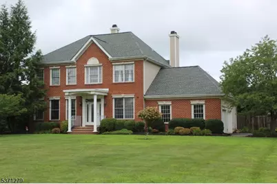 13 Garretson Dr, Franklin Township, NJ 08823 - Photo 1