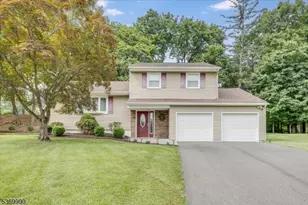 1 Brook Ct, Little Falls Township, NJ 07424 - Photo 1