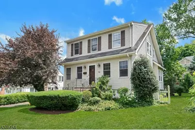 46 Locust Dr, Summit, NJ 07901 - Photo 1