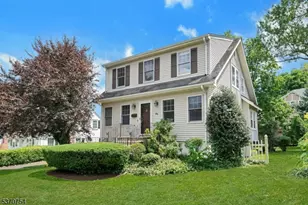 46 Locust Dr, Summit, NJ 07901 - Photo 1