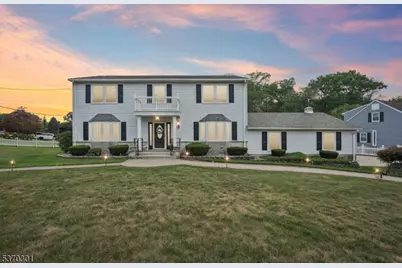 17 Mayhew Dr, Fairfield, NJ 07004 - Photo 1