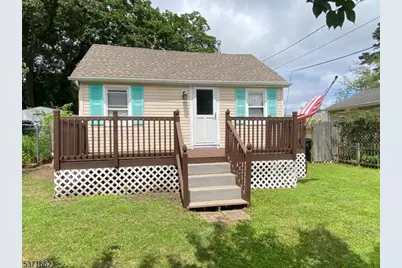 1632 Farragut Ave, Toms River Township, NJ 08753 - Photo 1