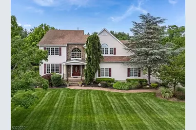 33 Gates Pl, Wayne, NJ 07470 - Photo 1