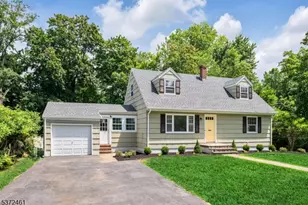 19 Sweetwood Ct, West Caldwell, NJ 07006 - Photo 1