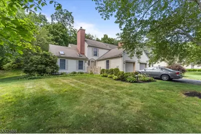 78 Commonwealth Dr, Bernards Township, NJ 07920 - Photo 1