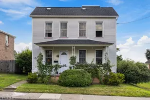 828 Columbus Ave, Phillipsburg, NJ 08865 - Photo 1