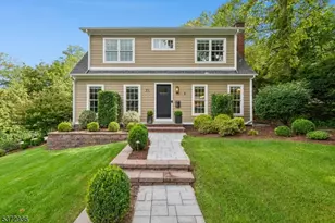 71 Fairview Ave, West Orange Township, NJ 07052 - Photo 1