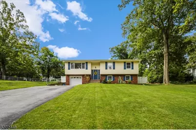 640 Succasunna Rd, Mount Arlington, NJ 07850 - Photo 1