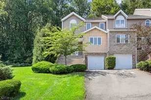 68 Edgefield Dr, Parsippany, NJ 07950 - Photo 1