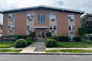 14 Hazard Pl, Elizabeth, NJ 07208 - Photo 1