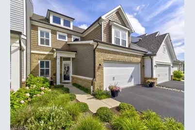 47 Doyle Dr, Florham Park, NJ 07932 - Photo 1