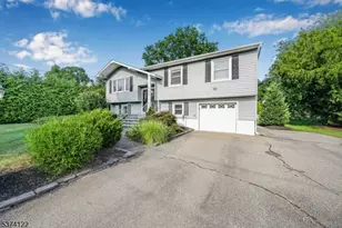 120 West Pkwy, Pequannock Township, NJ 07444 - Photo 1