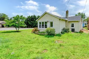 6 Main St, Helmetta, NJ 08828 - Photo 1