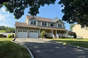 28 Nichols Rd, Pequannock Township, NJ 07444 - Photo 1