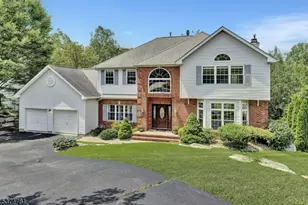 10 Skyview Dr, Rockaway Township, NJ 07866 - Photo 1