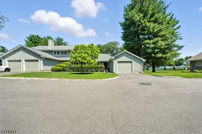 106 Hopkins Ct, Mahwah, NJ 07430 - Photo 1