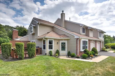 15 Driftwood Dr, Franklin Township, NJ 08873 - Photo 1