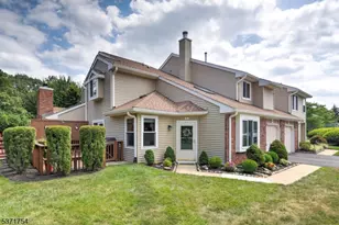 15 Driftwood Dr, Franklin Township, NJ 08873 - Photo 1