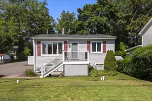 42 Lakeview Ave, Ringwood, NJ 07456 - Photo 1