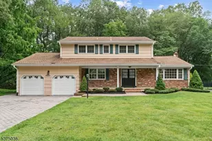 11 Drumlin Dr, Parsippany, NJ 07950 - Photo 1