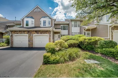 34 Stonehedge Rd, Long Hill Township, NJ 07946 - Photo 1
