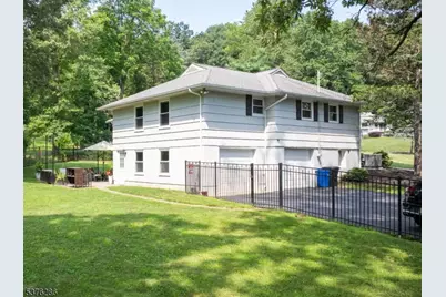 9 Cliffside Dr, Livingston, NJ 07039 - Photo 1