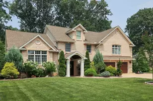 92 Hall Dr, Clark Township, NJ 07066 - Photo 1