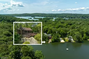 304 W Lakeshore Dr Ext, Vernon, NJ 07422 - Photo 1