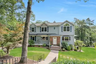 93 Hillside Dr, Bloomingdale, NJ 07403 - Photo 1