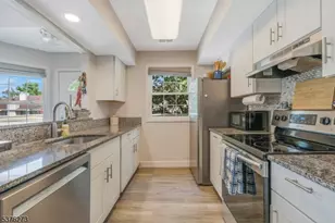 73 Wendover Ct, Bedminster Township, NJ 07921 - Photo 1