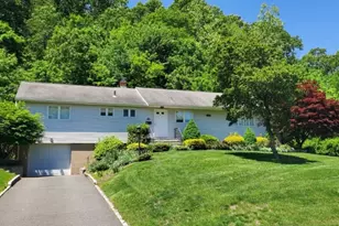 6 Cliffside Dr, Livingston, NJ 07039 - Photo 1