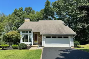 18 Canada Goose Dr, Allamuchy Township, NJ 07840 - Photo 1