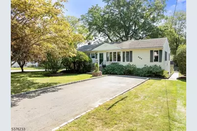 654 E Woodbridge Ave, Woodbridge Township, NJ 07001 - Photo 1