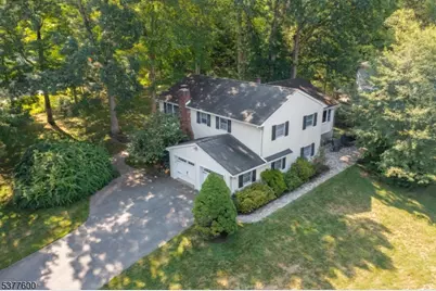 106 Knollwood Dr, New Providence, NJ 07974 - Photo 1