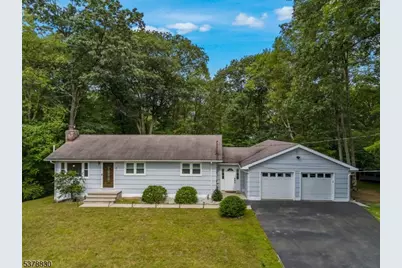 7 Pawnee Trl, Jefferson Township, NJ 07438 - Photo 1