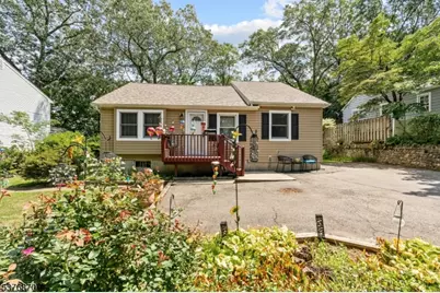 12 Iroquois Trl, Denville, NJ 07834 - Photo 1