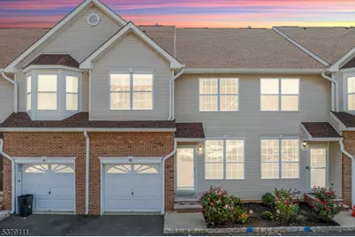 11 Reins Ct, Franklin Township, NJ 08873 - Photo 1