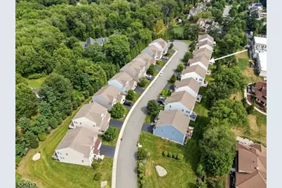 9 Barberry Ct, Hanover Township, NJ 07981 - Photo 1