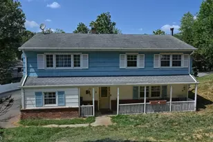 5 Wolfe Dr, Wanaque, NJ 07465 - Photo 1