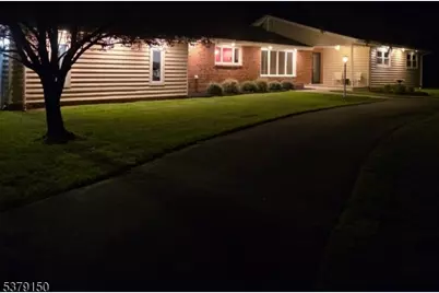 125 Oak Grove Rd, Raritan Township, NJ 08822 - Photo 1