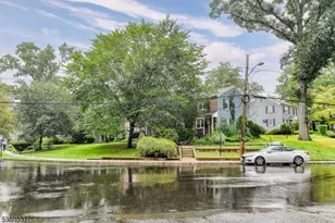 209 Lincoln Park E, Cranford Township, NJ 07016 - Photo 1