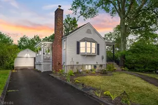 4 Highland St, Green Brook Township, NJ 08812 - Photo 1