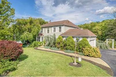 28 Fieldstone Dr, Vernon, NJ 07461 - Photo 1