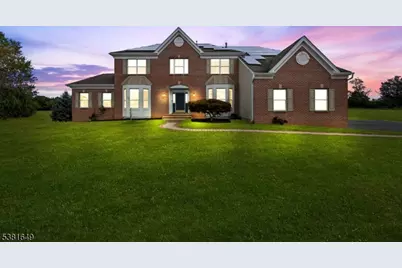 12 Wyckoff Pl, Franklin Township, NJ 08823 - Photo 1