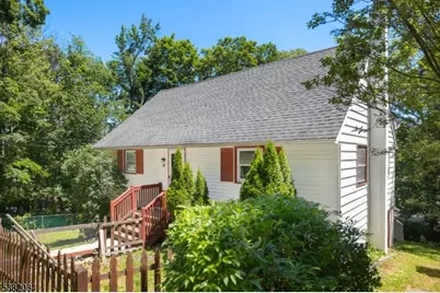 59 Lakeview Dr, Wantage, NJ 07461 - Photo 1