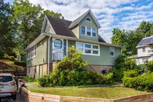 36 Nakomis Path, Lincoln Park, NJ 07035 - Photo 1